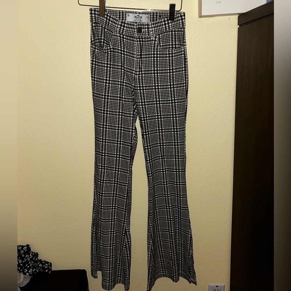 hollister gingham bell bottoms, size small